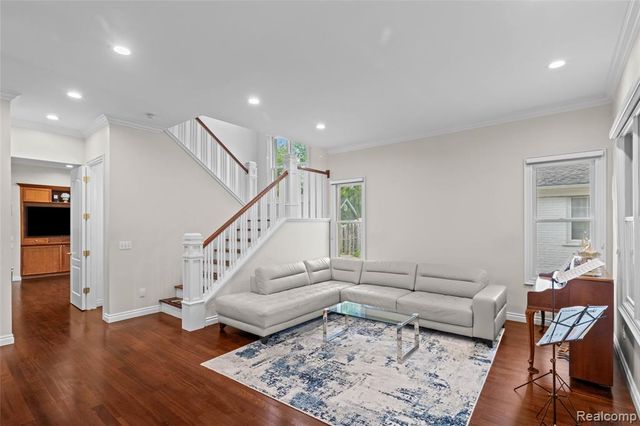 1520 Pierce Street, Birmingham, MI 48009