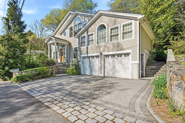 60 Hillside Lane, New Rochelle, NY 10804