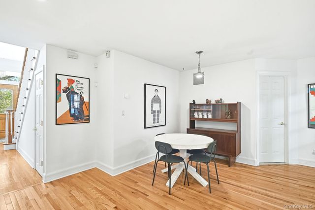 60 Hillside Lane, New Rochelle, NY 10804