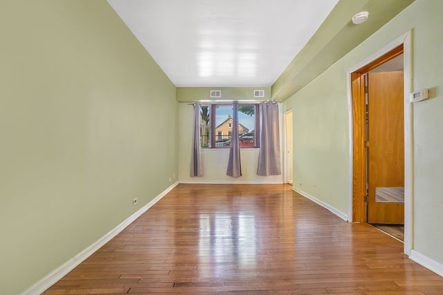 3339 S Bell Avenue, Chicago, IL 60608