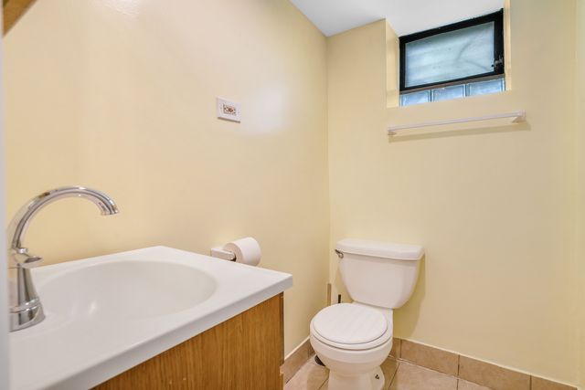 3339 S Bell Avenue, Chicago, IL 60608