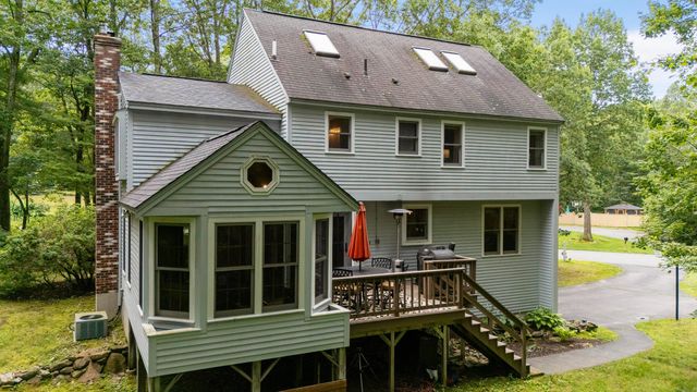12 Belle Brook Lane, Derry, NH 03038