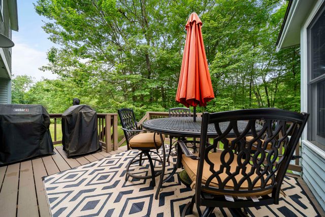 12 Belle Brook Lane, Derry, NH 03038