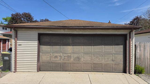 2614 ELM Street, River Grove, IL 60171