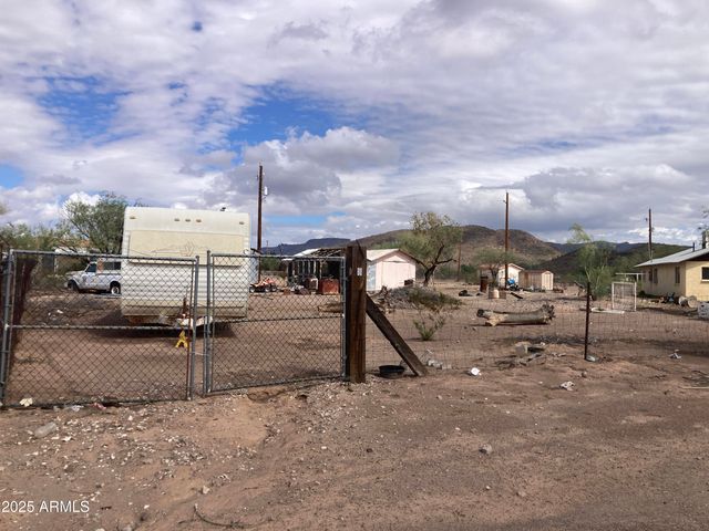141 W LONGACRE Road, Ajo, AZ 85321