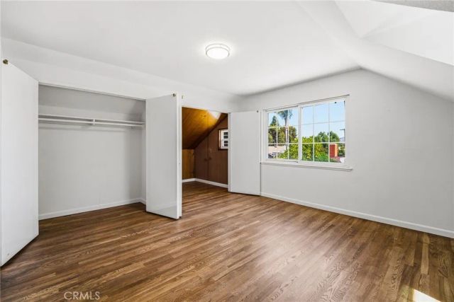 6525 Lubao Avenue, Woodland Hills, CA 91367