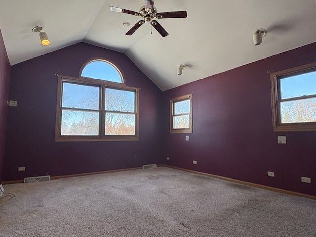 37211 N Sistina Avenue, Lake Villa, IL 60046