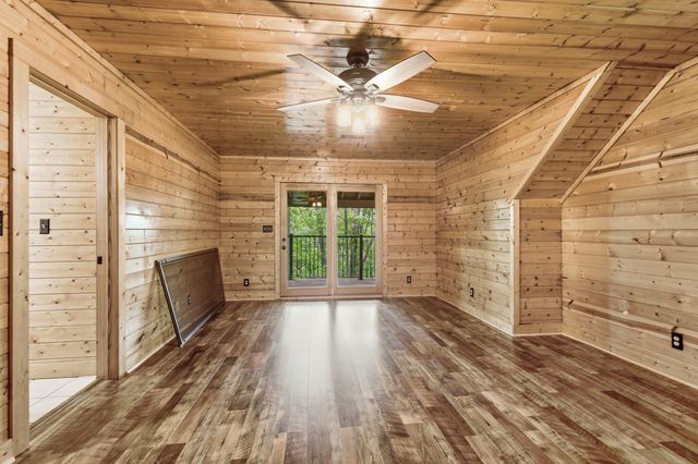 487 Rocky River Shores Drive, Rock Island, TN 38581