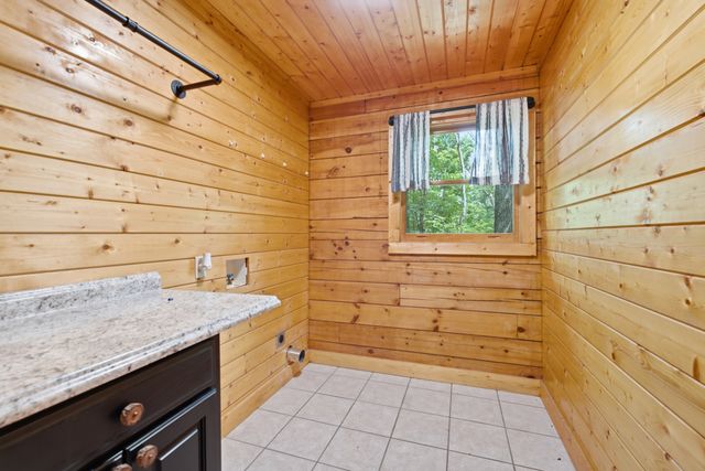487 Rocky River Shores Drive, Rock Island, TN 38581