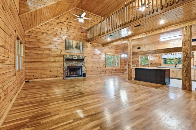 487 Rocky River Shores Drive, Rock Island, TN 38581
