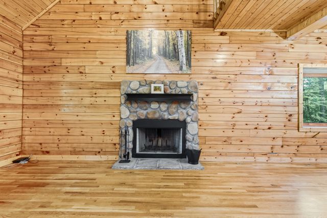 487 Rocky River Shores Drive, Rock Island, TN 38581