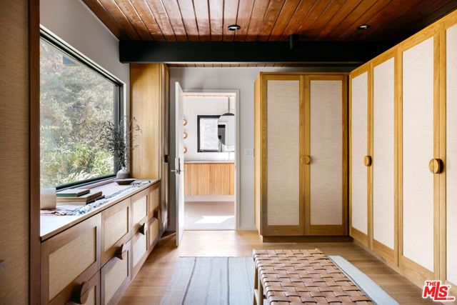 11558 DUQUE Drive, Studio City (los Angeles), CA 91604