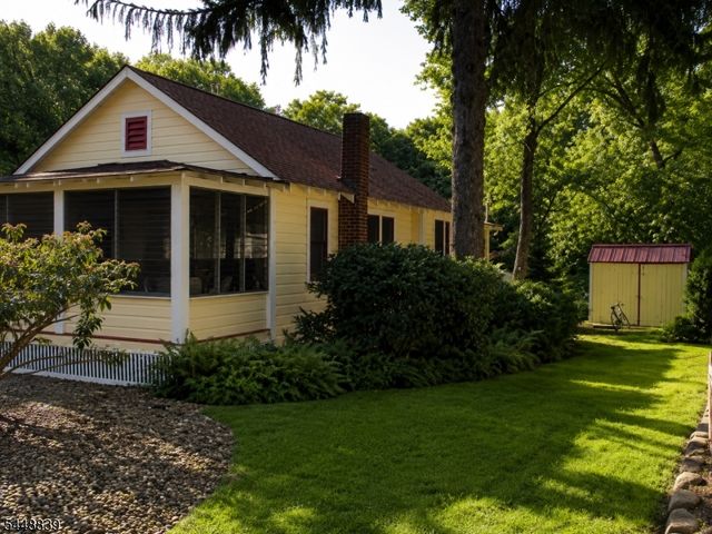 23 Notch Rd, Rockaway Twp., NJ 07435