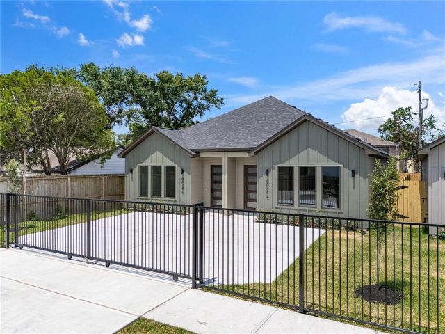 6624 Saint Augustine, Houston, TX 77021