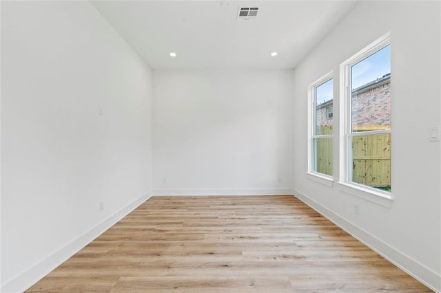 6624 Saint Augustine, Houston, TX 77021