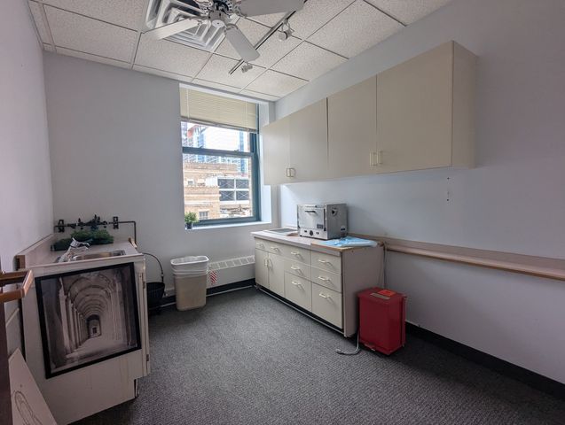 111 N Wabash Avenue 1901, Chicago, IL 60602