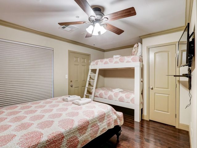 9520 Seawall Boulevard 351, Galveston, TX 77554