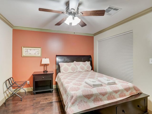 9520 Seawall Boulevard 351, Galveston, TX 77554