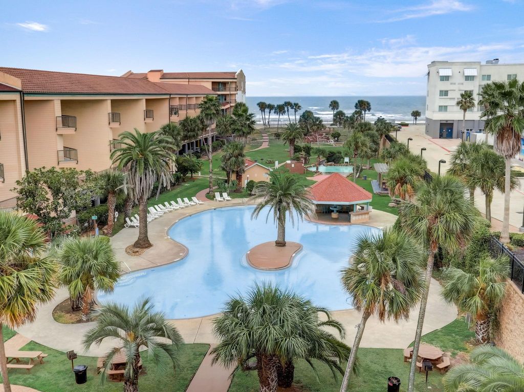 9520 Seawall Boulevard 351, Galveston, TX 77554