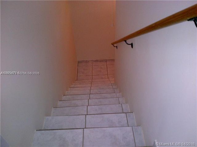 10231 W Fontainebleau Blvd 202, Miami, FL 33172