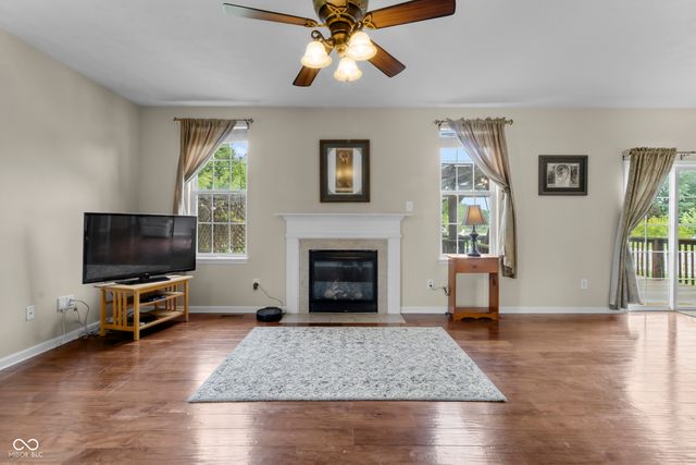 8560 Charleston Court, Avon, IN 46123