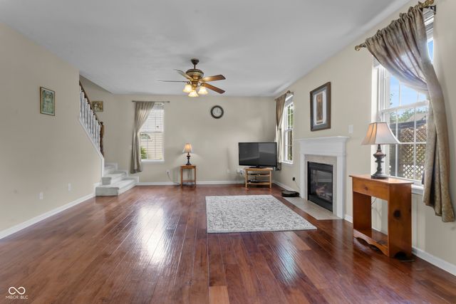8560 Charleston Court, Avon, IN 46123