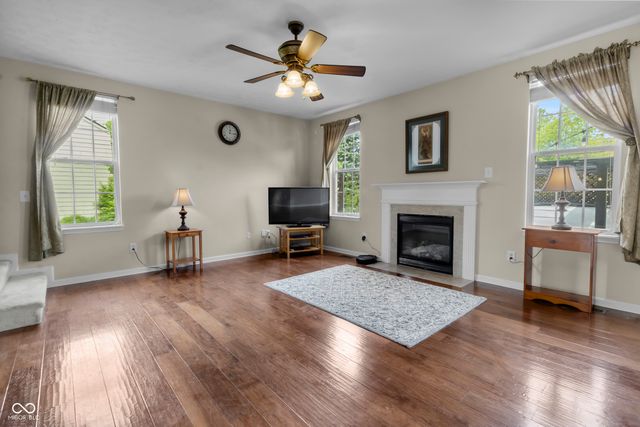 8560 Charleston Court, Avon, IN 46123