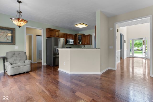 8560 Charleston Court, Avon, IN 46123