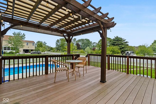 8560 Charleston Court, Avon, IN 46123