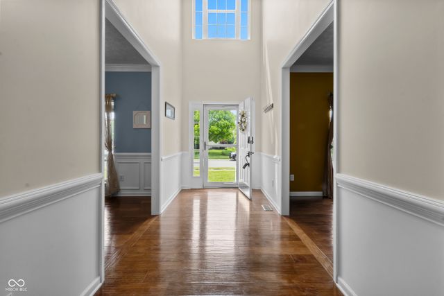 8560 Charleston Court, Avon, IN 46123