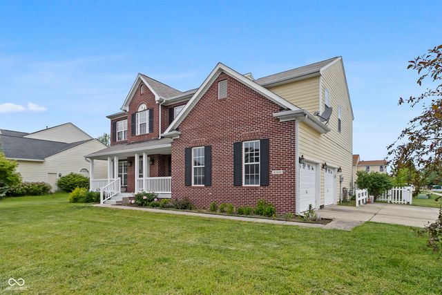 8560 Charleston Court, Avon, IN 46123