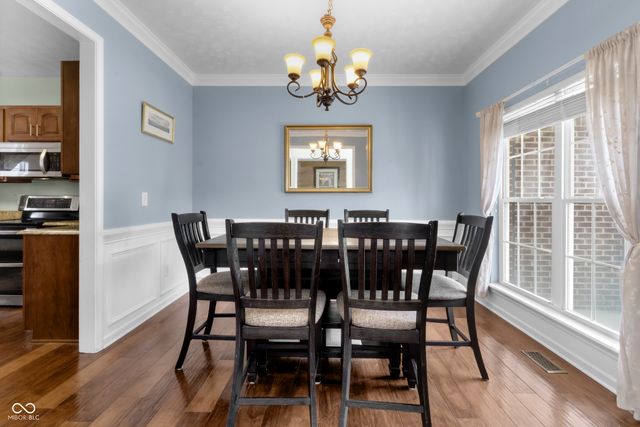 8560 Charleston Court, Avon, IN 46123