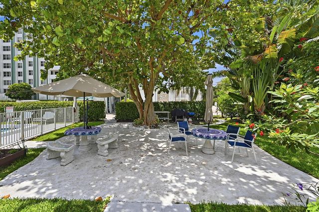3201 SE 10th Street A9, Pompano Beach, FL 33062