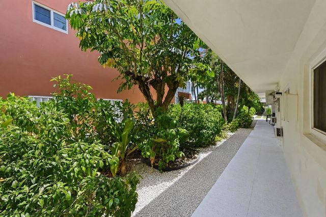 3201 SE 10th Street A9, Pompano Beach, FL 33062