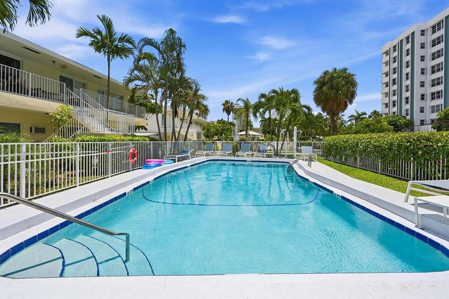 3201 SE 10th Street A9, Pompano Beach, FL 33062