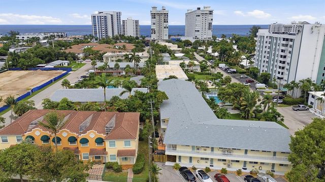 3201 SE 10th Street A9, Pompano Beach, FL 33062