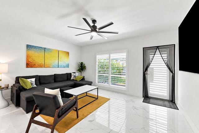 3201 SE 10th Street A9, Pompano Beach, FL 33062