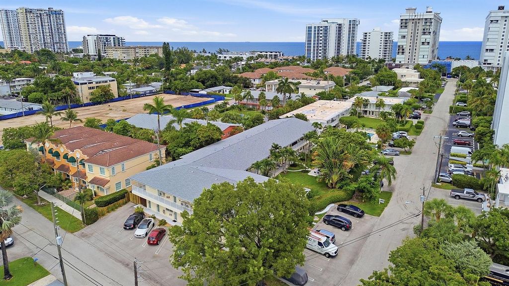 3201 SE 10th Street A9, Pompano Beach, FL 33062