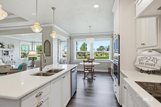 15063 Leon Ln, Caldwell, ID 83607