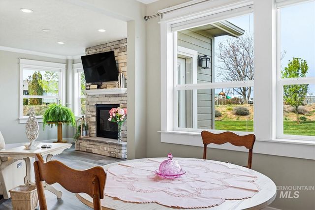 15063 Leon Ln, Caldwell, ID 83607