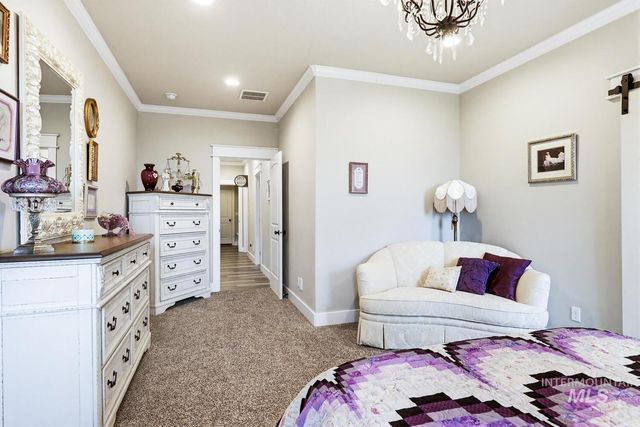 15063 Leon Ln, Caldwell, ID 83607