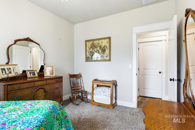 15063 Leon Ln, Caldwell, ID 83607