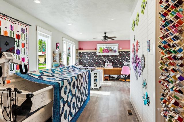 15063 Leon Ln, Caldwell, ID 83607