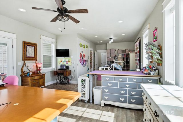 15063 Leon Ln, Caldwell, ID 83607