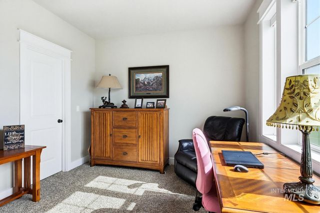 15063 Leon Ln, Caldwell, ID 83607