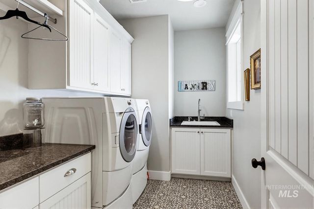 15063 Leon Ln, Caldwell, ID 83607