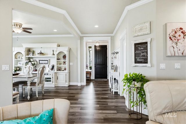 15063 Leon Ln, Caldwell, ID 83607