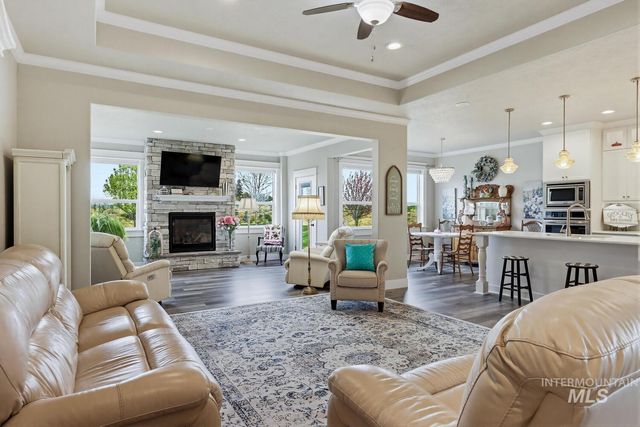 15063 Leon Ln, Caldwell, ID 83607