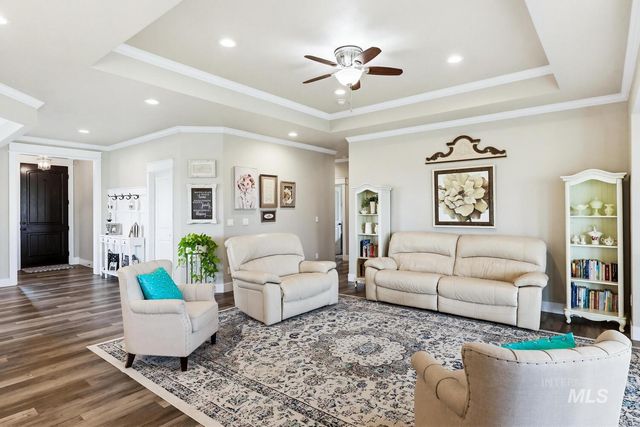 15063 Leon Ln, Caldwell, ID 83607