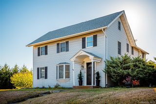 428 Montauk Highway, East Moriches, NY 11940